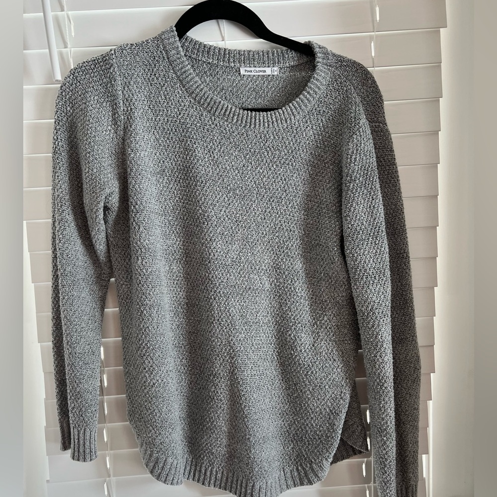 Pink Clover M sweater